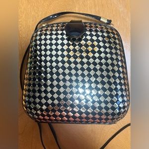 Vintage Black & Gold Metallic Woven Faux Leather Cross Body Retro Hard Shell Bag